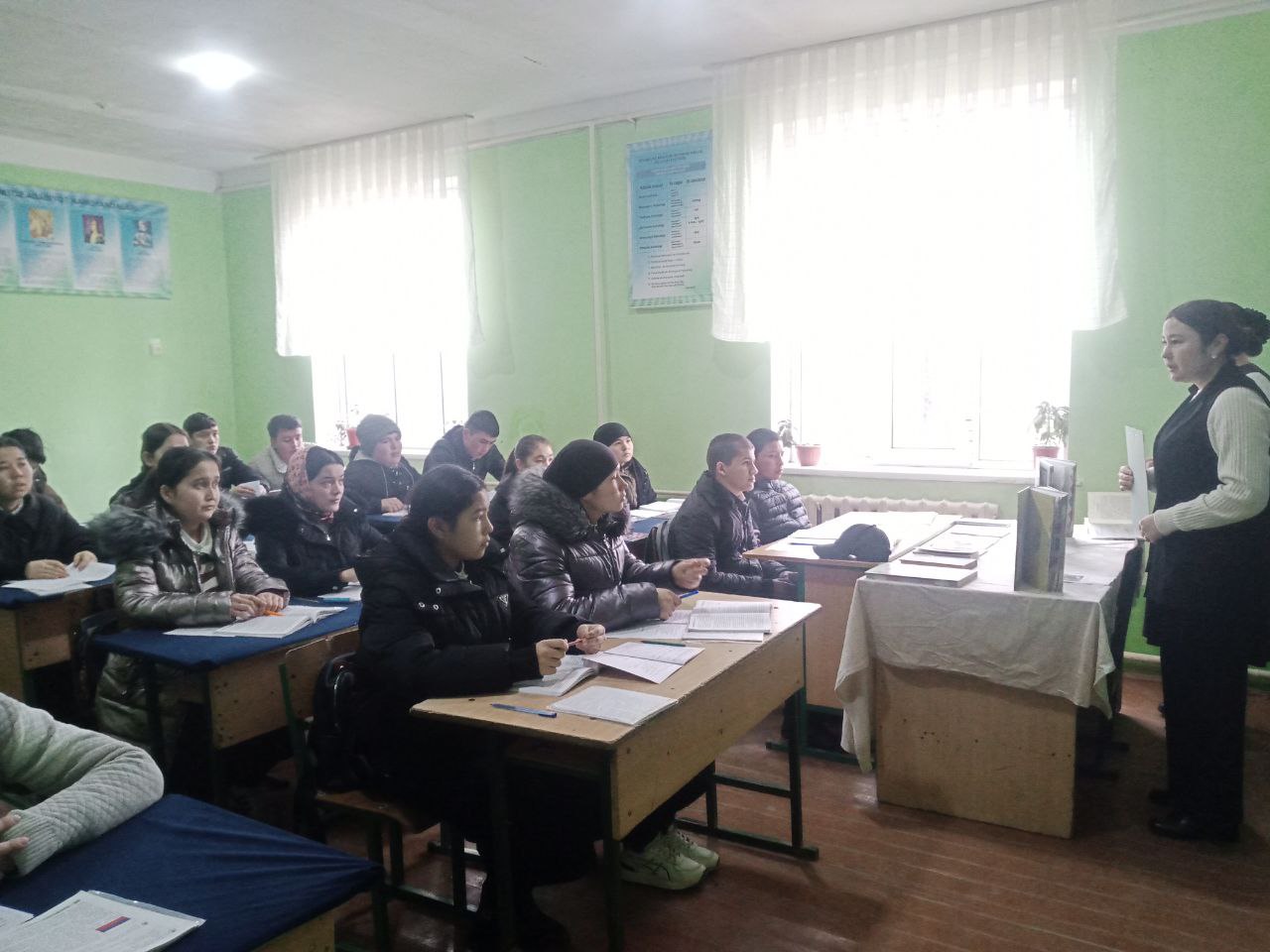 “Boburnoma-tarix ko`zgusi” nomi ostida davra suhbati